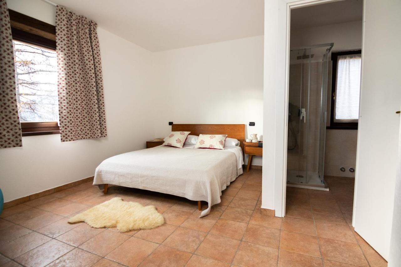 Green Mountain Lodge Oulx Екстериор снимка