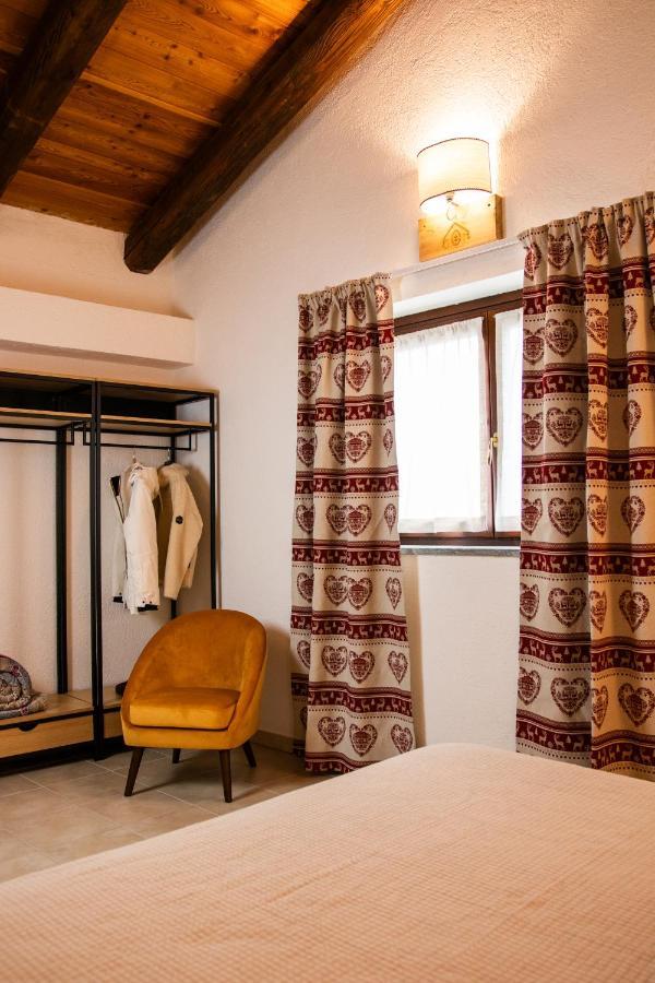 Green Mountain Lodge Oulx Екстериор снимка