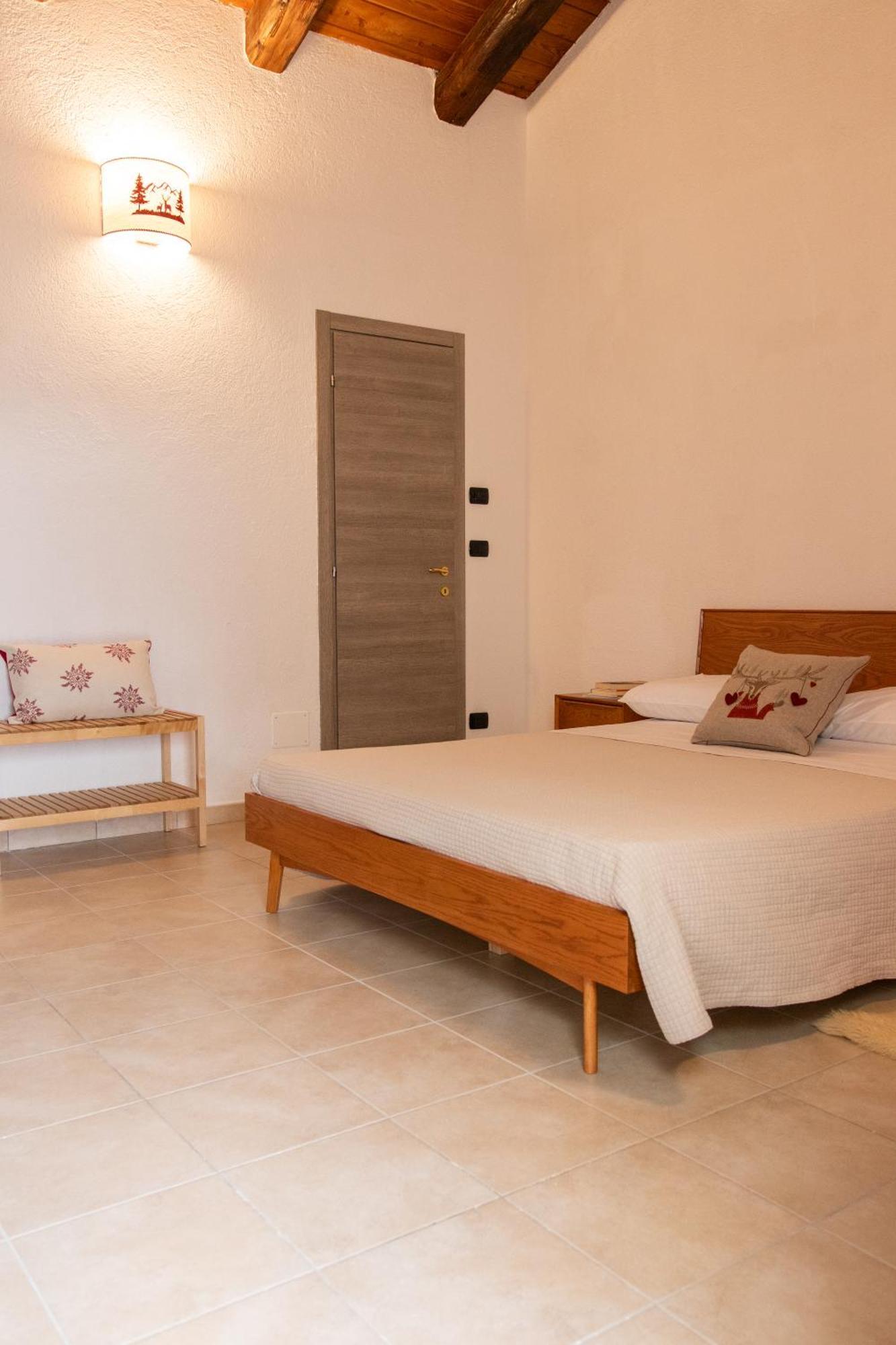 Green Mountain Lodge Oulx Екстериор снимка